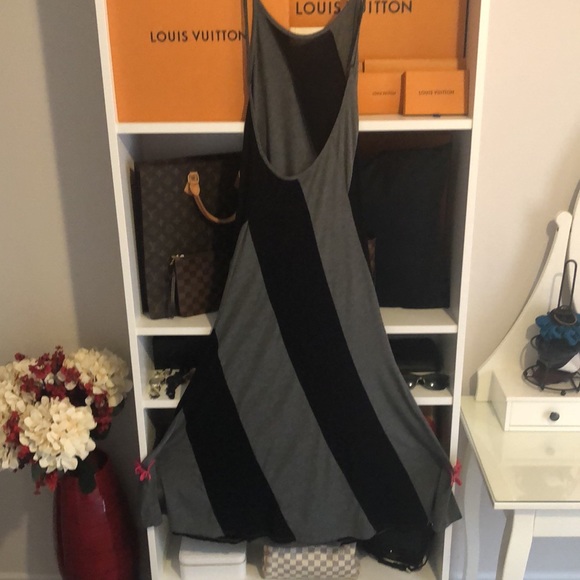 Black & Grey Women’s Dress Vertical Design Small Slim Tall Fit, Open Back - Picture 4 of 6